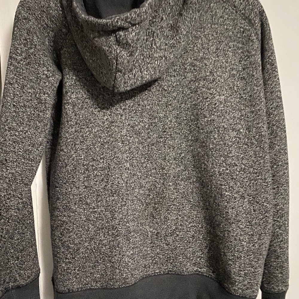 Ten tree sweater